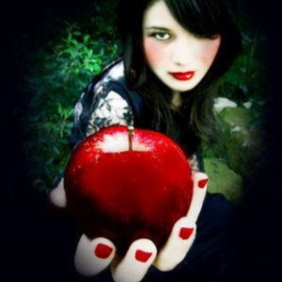 hallowlee